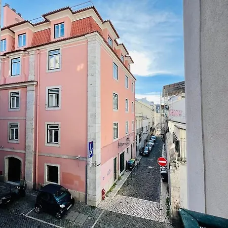 Modern Comfort Within Ancient Streets Apartamento