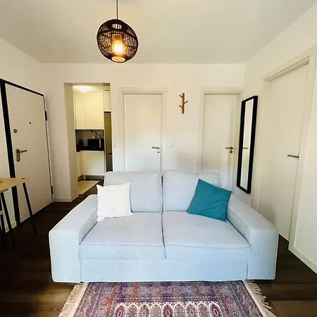 Modern Comfort Within Ancient Streets Apartment