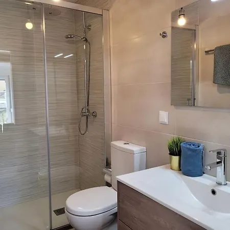 Modern Comfort Within Ancient Streets Apartament