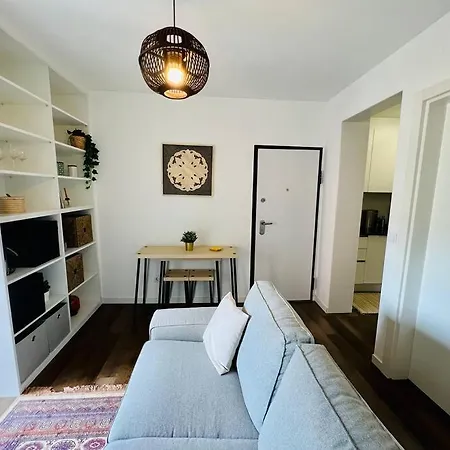 Modern Comfort Within Ancient Streets Appartement *